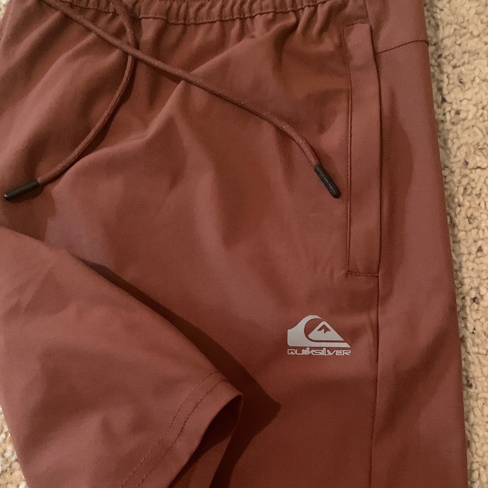 New 2 pair Quiksilver Rust and blue Casual shorts